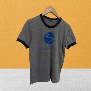 Alternative Earth Men's Size M Gray and Black Ringer Tee with Beachbody Logo